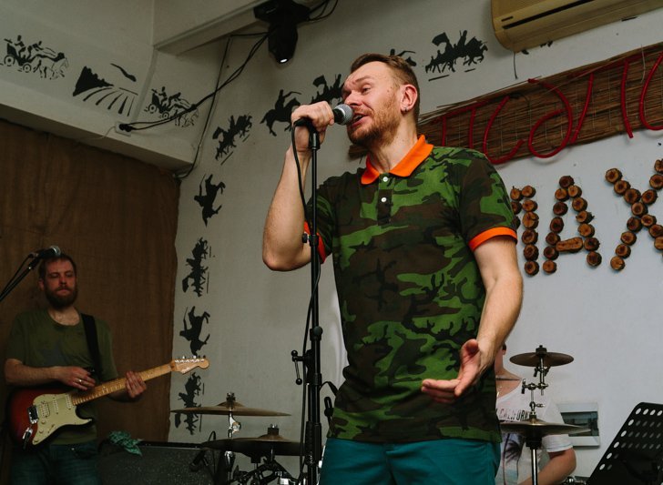 В Днепре зажгли Тартак: как это было 6