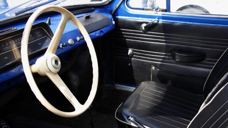 В Днепре состоялся автопробег редких "Запорожцев" 7