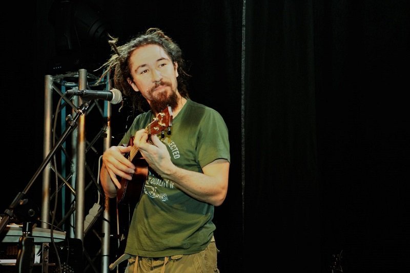 Исполнитель из США Rocky Leon посетил Днепр с концертом: как это было 12