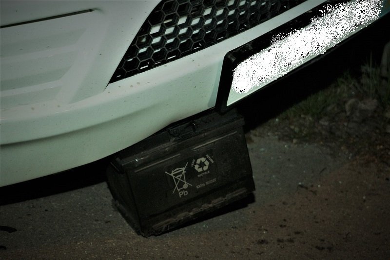 Два в одном: пьяный водитель без прав перевернулся в ДТП на Набережной 6