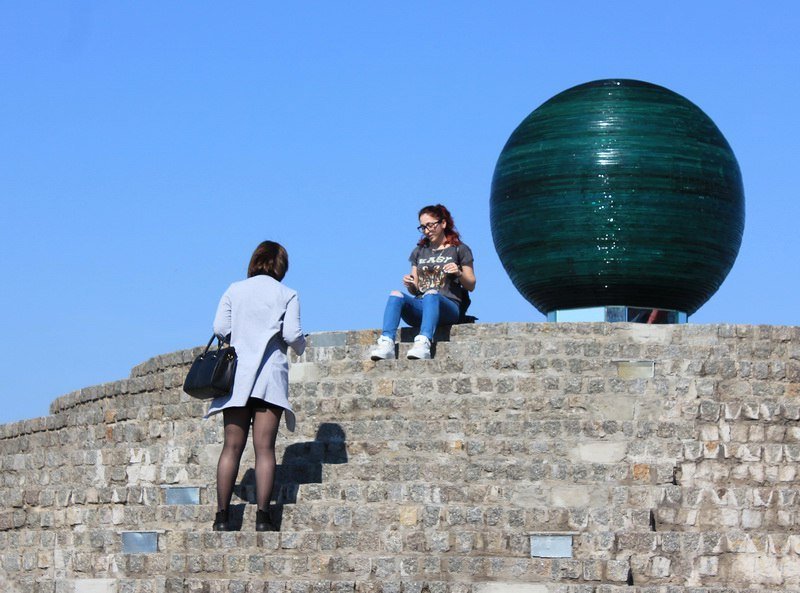 Солнце, птички и люди в футболках: в Днепр пришла настоящая весна 5