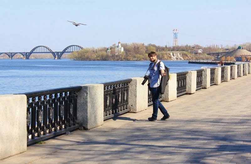 Солнце, птички и люди в футболках: в Днепр пришла настоящая весна 11