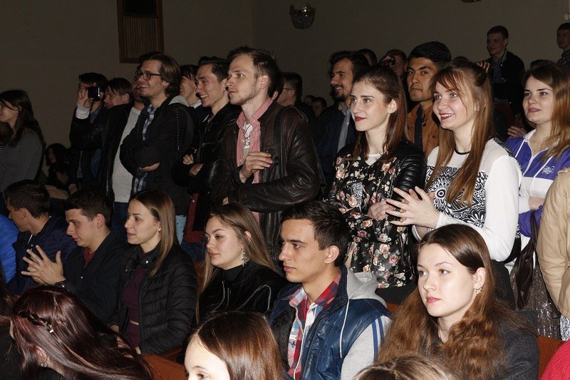 В Днепре выбрали самую красивую студентку Медицинской академии 9