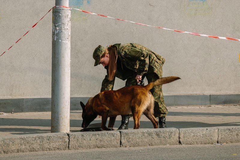 Полиция, пожарные и скорая: что происходило возле Театра оперы и балета 4