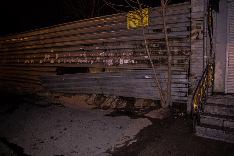 Ночной пожар на проспекте Поля: неизвестные подожгли кафе 11