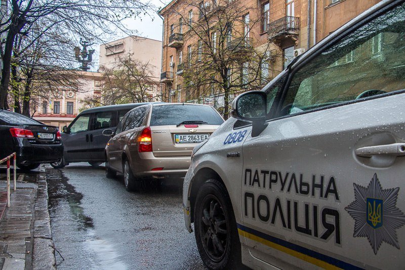 В Днепре на Воскресенской столкнулись два автомобиля 2