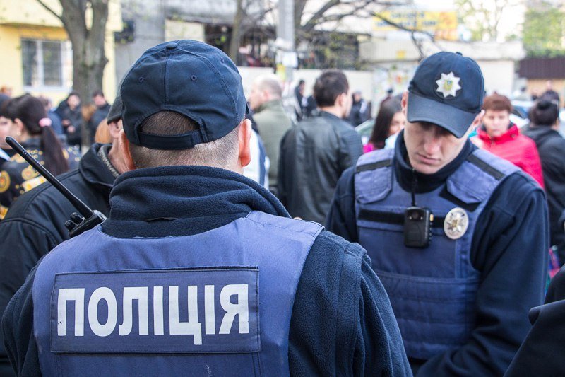 Баррикады и люди в балаклавах: что на самом деле произошло на Березинском рынке 6