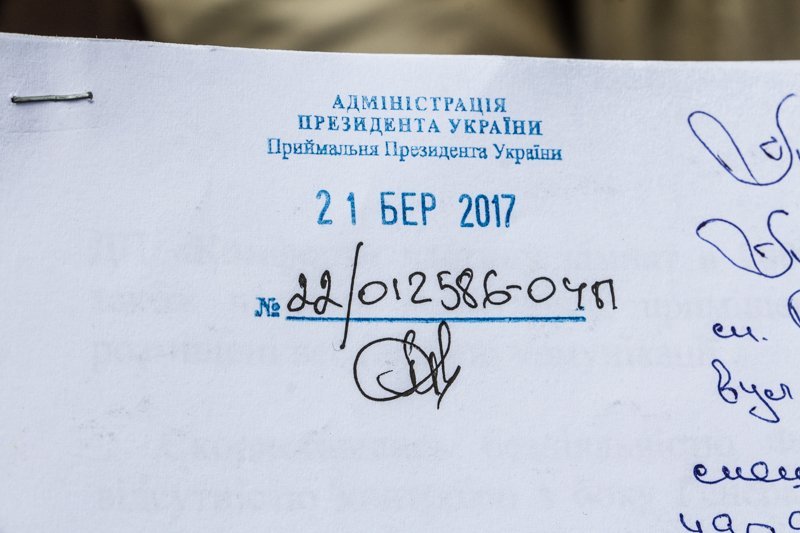 Война за крышу над головой: в Днепре жильцы 13 лет борются за общежитие 12