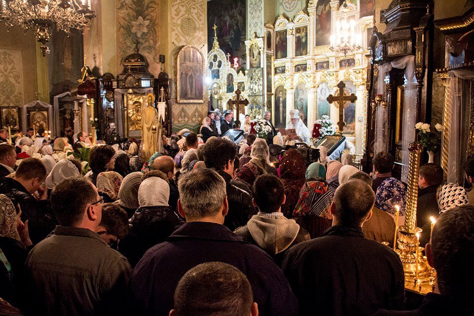 Как Днепр отметил Пасху: литургии, яства и молитвы 6