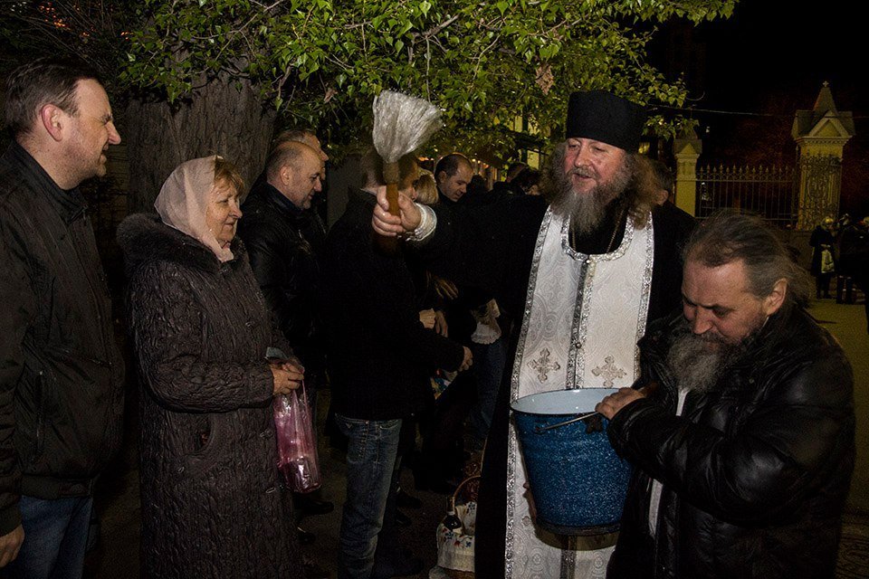 Как Днепр отметил Пасху: литургии, яства и молитвы 8