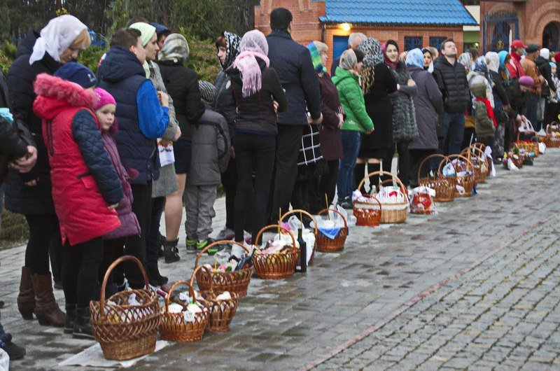 Как Днепр отметил Пасху: литургии, яства и молитвы 9