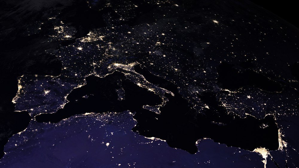 Удивительная планета: NASA опубликовало снимок ночной Земли из космоса 4