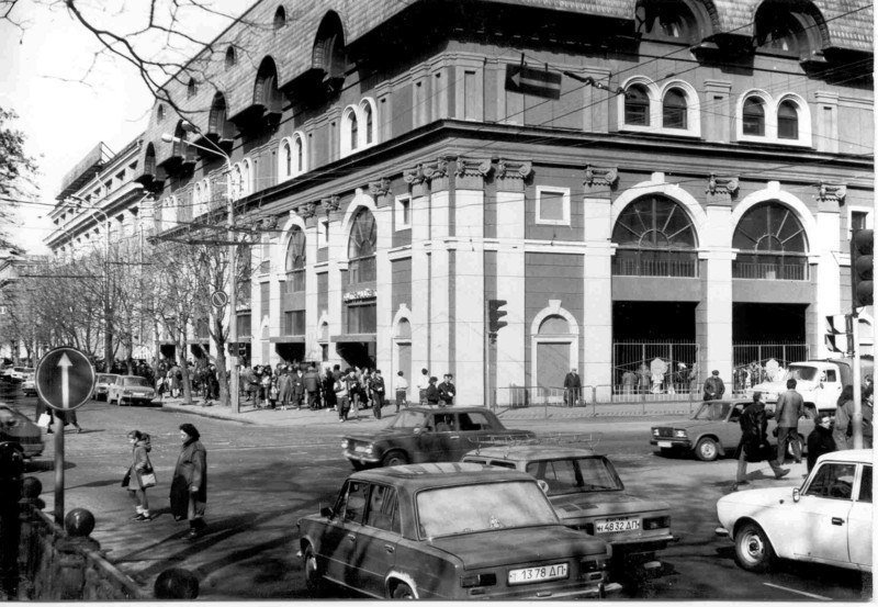 200 лет торговли: торговый центр Passage век назад и сейчас 7