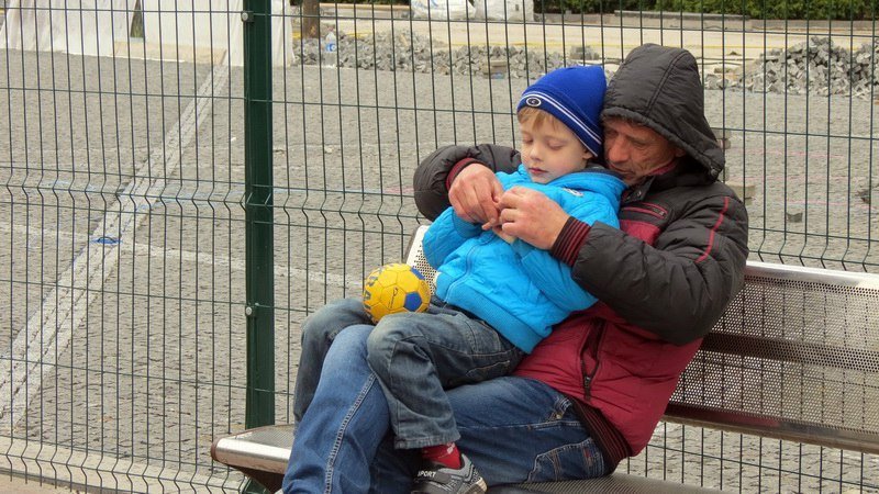 Выходной в Днепре: пустые улицы, одинокие фонтаны и цветущие магнолии 2