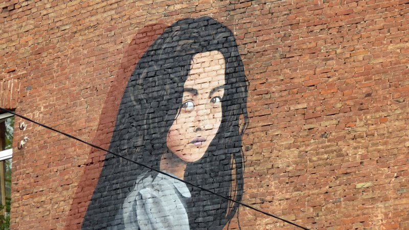 Выходной в Днепре: пустые улицы, одинокие фонтаны и цветущие магнолии 22