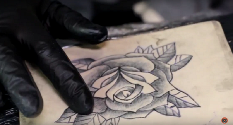 Меняем профессию: один день из жизни тату-мастера 6