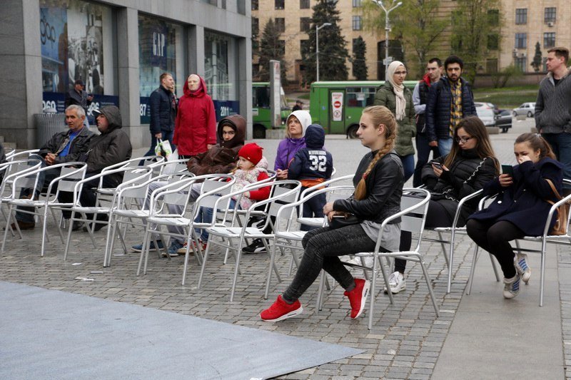 Битбокс, концерт и танцы в центре города: как днепряне провели выходной после Пасхи 11