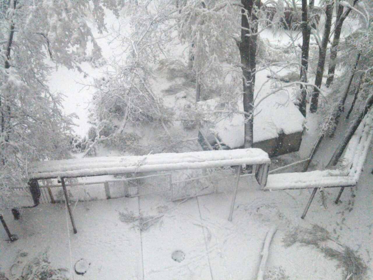 Сугробы, заснеженные дороги, мороз: в Днепр вернулась зима 1