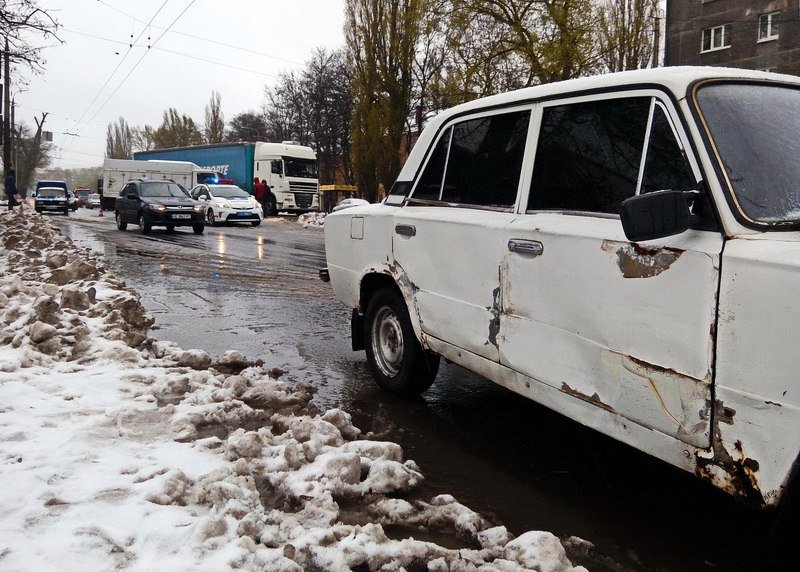 Тройное ДТП на Богдана Хмельницкого: подробности и видео с регистратора 3