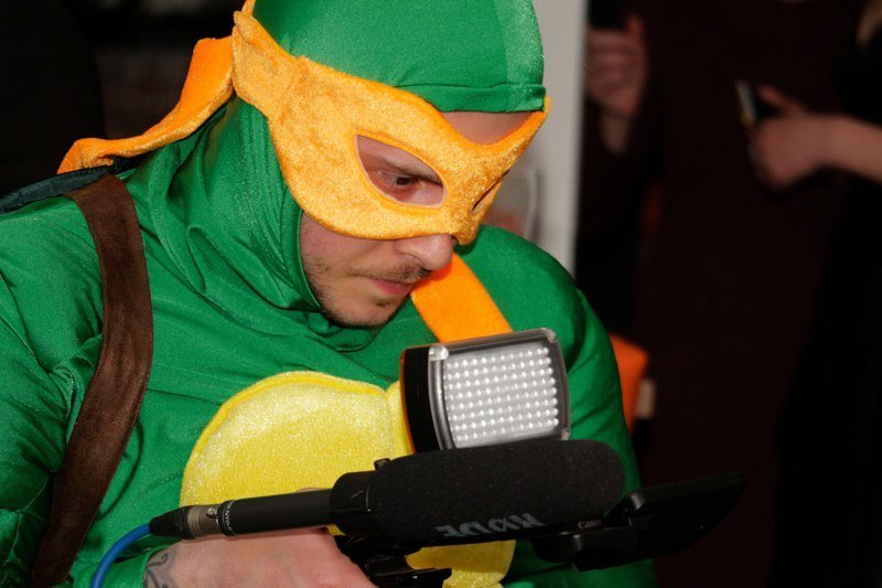 Музыка, VIP-гости и черепашка Ниндзя: в Днепре открылся медиа-центр Информатор 10