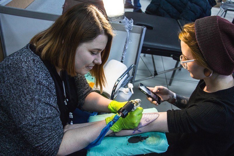 Проверено на себе: каково это - бить тату на масштабном фестивале 6