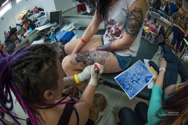 Проверено на себе: каково это - бить тату на масштабном фестивале 15