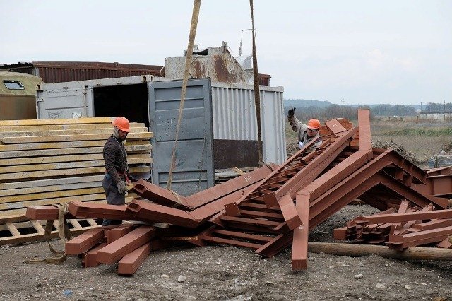 До конца года в Слобожанском появится новый спорткомплекс - Валентин Резниченко 6