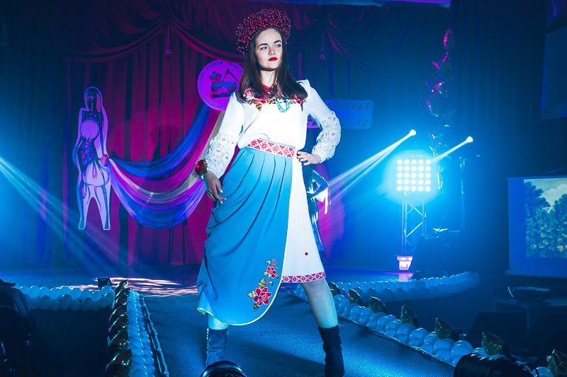 В Днепре состоялся весенний фестиваль мод: как это было 7