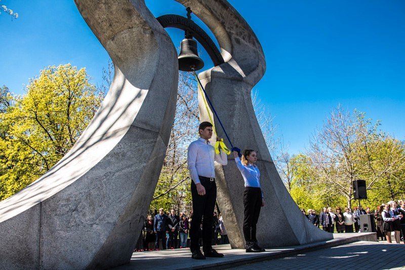 В Днепре почтили память героев-ликвидаторов аварии на ЧАЭС 20