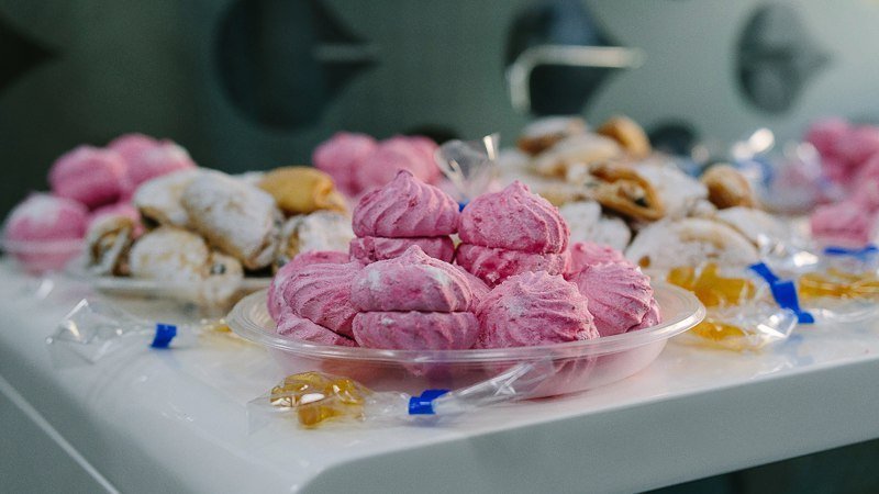 Дмитрий Дубилет провел вечер за чашкой чая с жителями Днепра 9