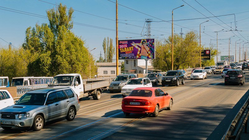 Огромные пробки на Старом мосту в Днепре: все, что нужно знать 3