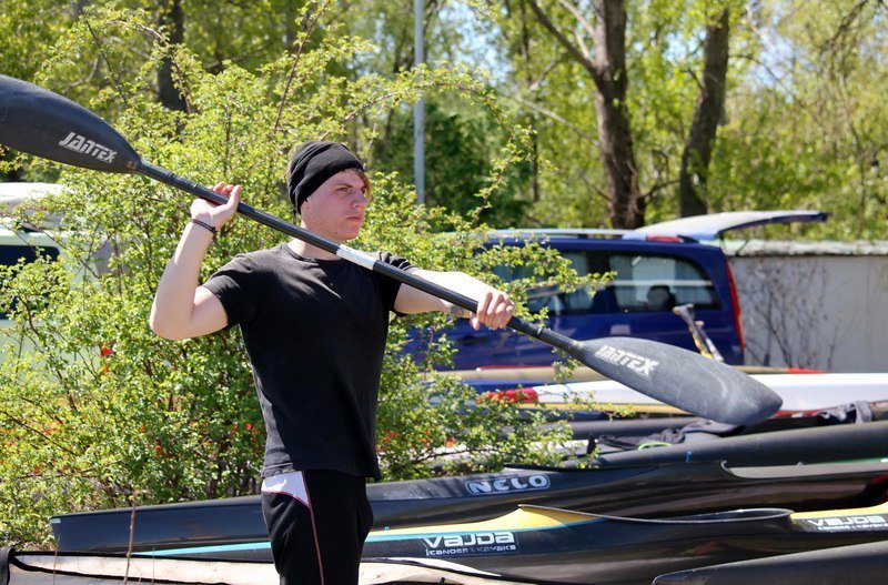 Скорость, брызги и азарт: в Днепре стартовал Кубок Украины по гребле на байдарках и каноэ 3