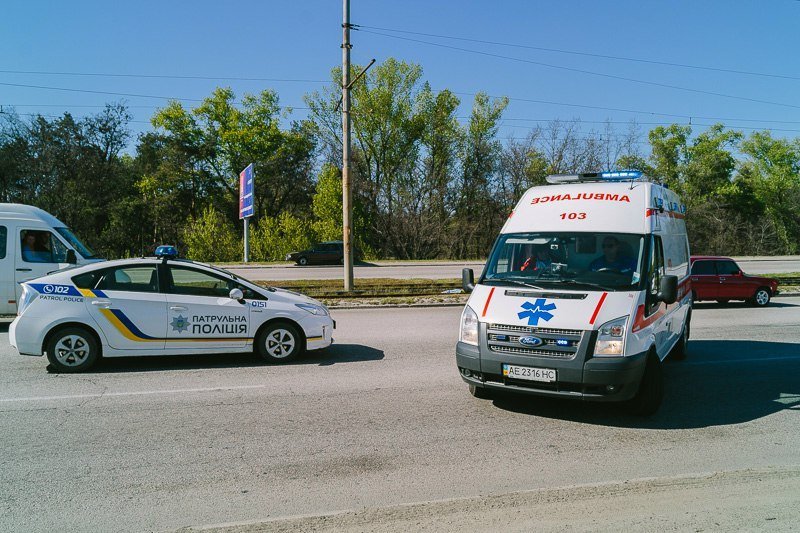 На Кайдакском мосту столкнулись 3 автомобиля: образовалась пробка 7