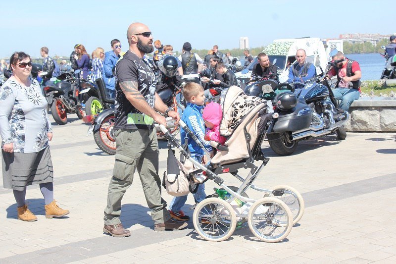 На Набережной состоялось юбилейное открытие мотосезона: байкеры поделились секретами подготовки 4