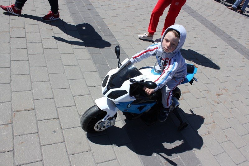 На Набережной состоялось юбилейное открытие мотосезона: байкеры поделились секретами подготовки 7