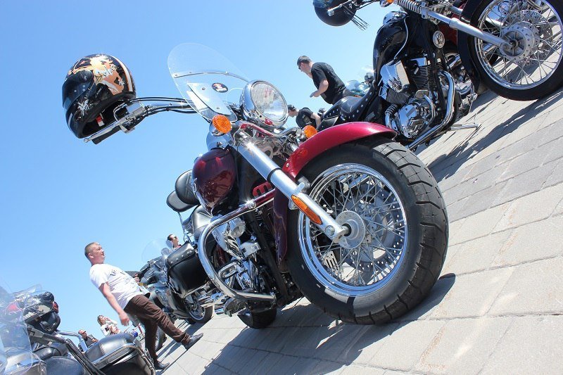 На Набережной состоялось юбилейное открытие мотосезона: байкеры поделились секретами подготовки 19