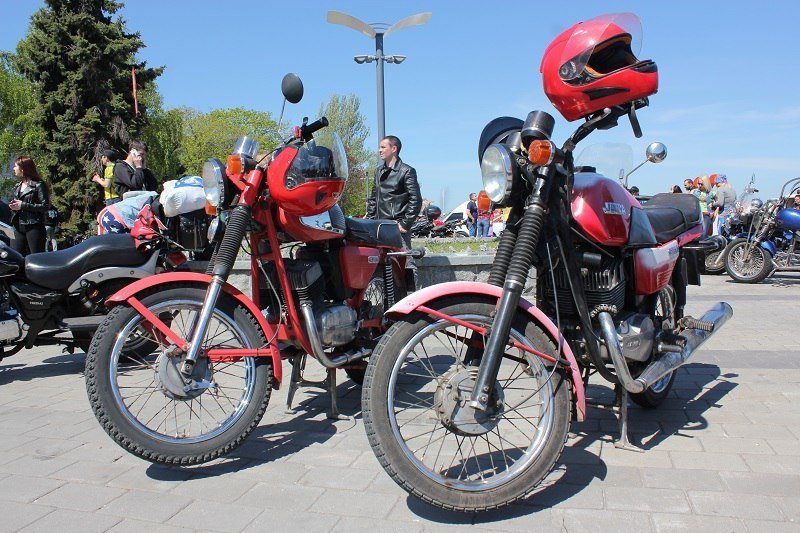 На Набережной состоялось юбилейное открытие мотосезона: байкеры поделились секретами подготовки 21