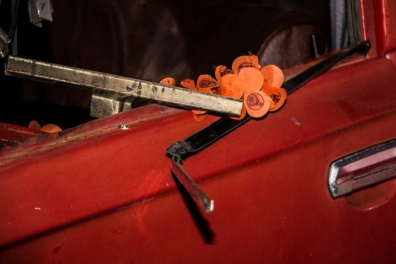 ДТП на Сичеславской набережной: ВАЗ врезался в столб 5