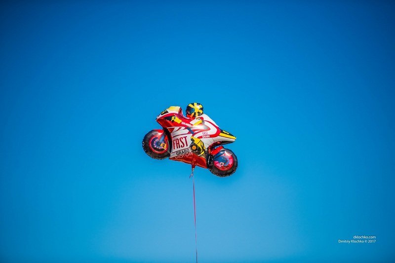 Весна в Днепре: шашлыки на улице, прогулки и девушки в юбках 16