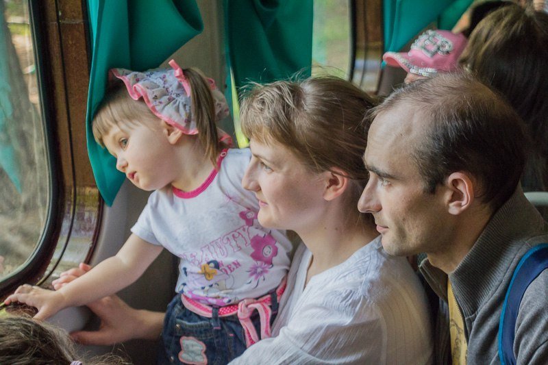 Детская радость: в Днепре прошло торжественное открытие железной дороги 7