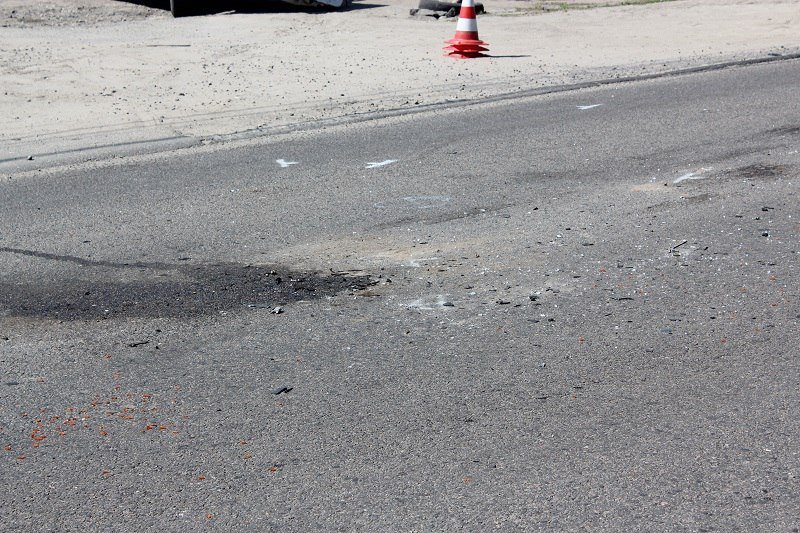 ДТП на Байкальской: девушка на BMW залетела под колеса грузовика МАЗ 11