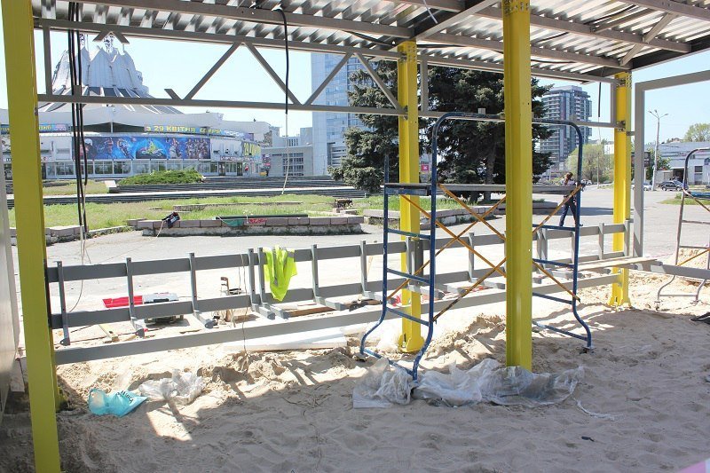 Еще один шаг в будущее: в Днепре устанавливают очередную остановку с Wi-Fi 4