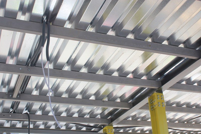 Еще один шаг в будущее: в Днепре устанавливают очередную остановку с Wi-Fi 5