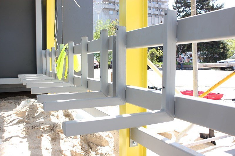 Еще один шаг в будущее: в Днепре устанавливают очередную остановку с Wi-Fi 6