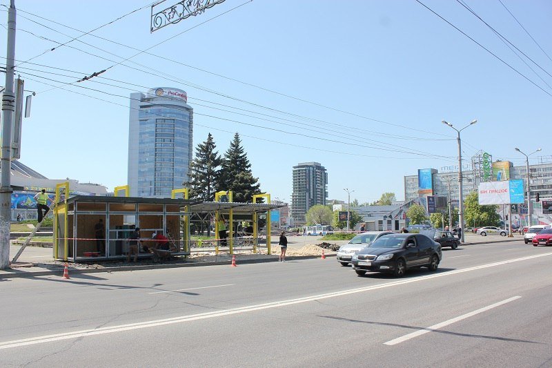 Еще один шаг в будущее: в Днепре устанавливают очередную остановку с Wi-Fi 7