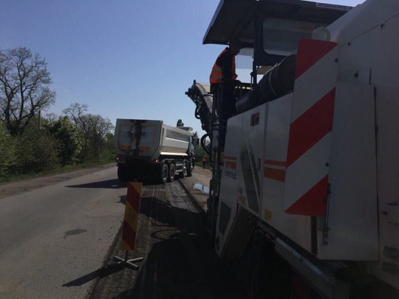 Дождались: начался капитальный ремонт одной из проблемных трасс Днепропетровщины 4