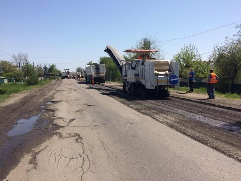 Дождались: начался капитальный ремонт одной из проблемных трасс Днепропетровщины 5