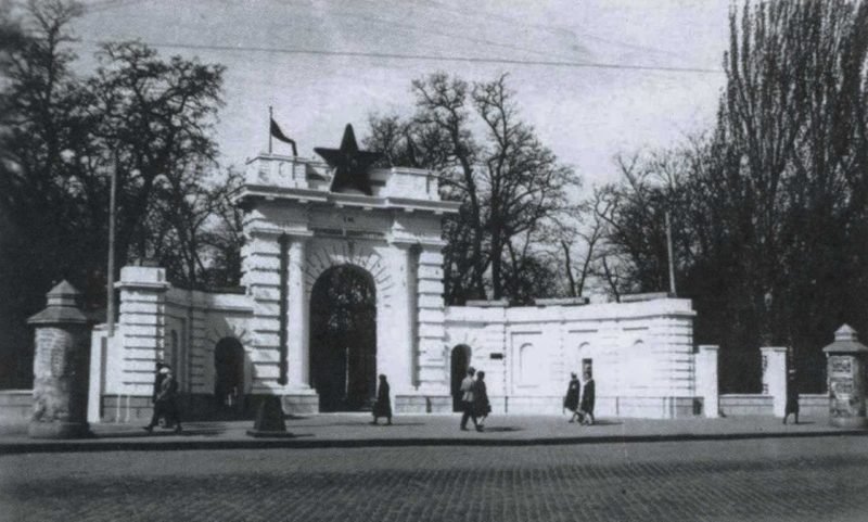 Было - стало: парк Глобы в период между войнами и сейчас 2