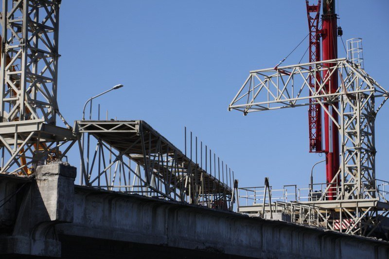 Ремонтники рассказали, когда начнут восстанавливать балки Центрального моста 1