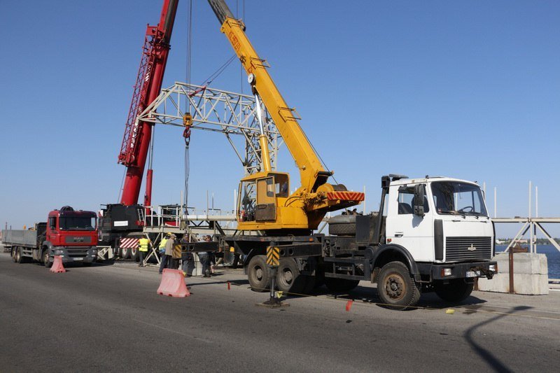 Ремонтники рассказали, когда начнут восстанавливать балки Центрального моста 7